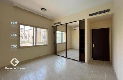 مجمع سكني - 3 - 4 للإيجار في شارع ام السنيم - عين خالد - الدوحة
