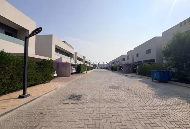 64033621 - صورة العقار 2