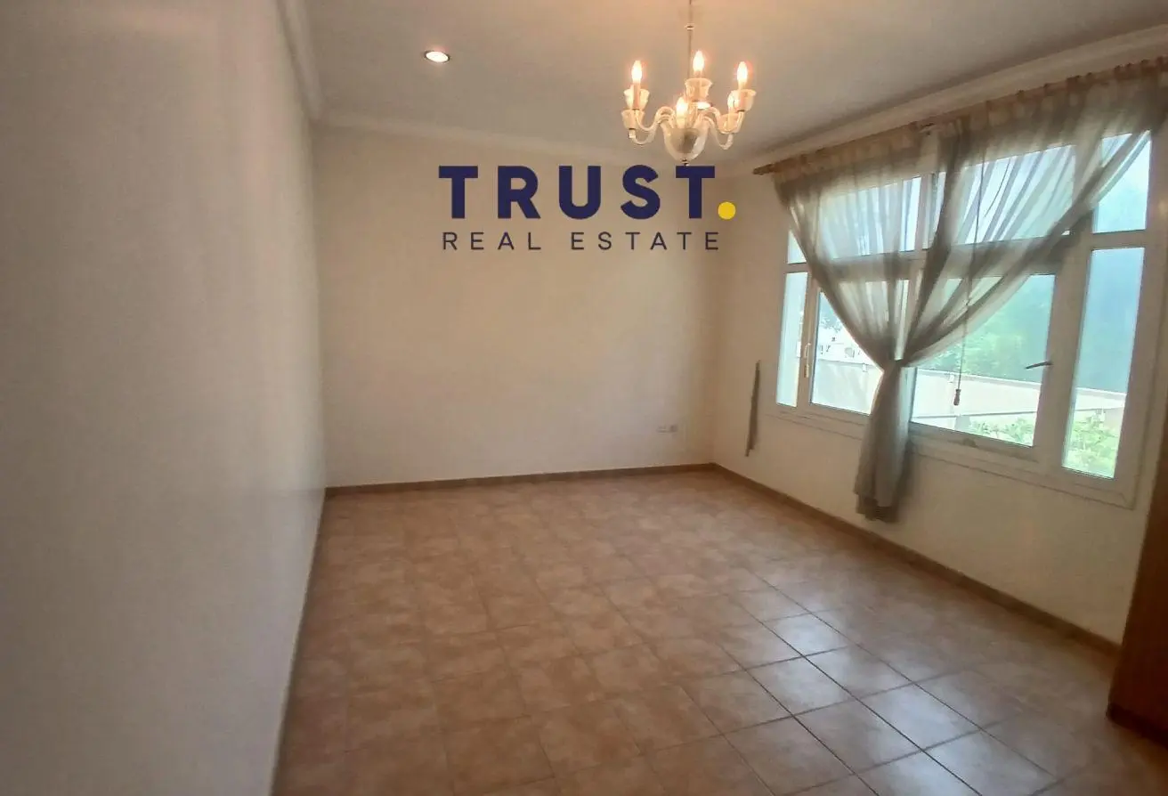 62972100 - Property Main Image