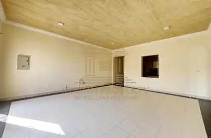 Villa - 3 Bedrooms - 3 Bathrooms for rent in Al Sakhama - Doha