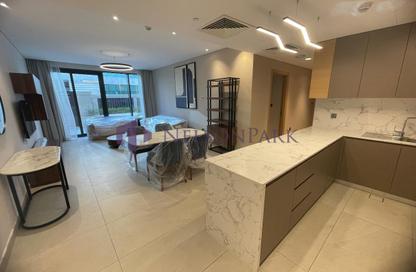 Apartment - 2 Bedrooms - 4 Bathrooms for rent in Marina Tower 12 - Marina District - Lusail