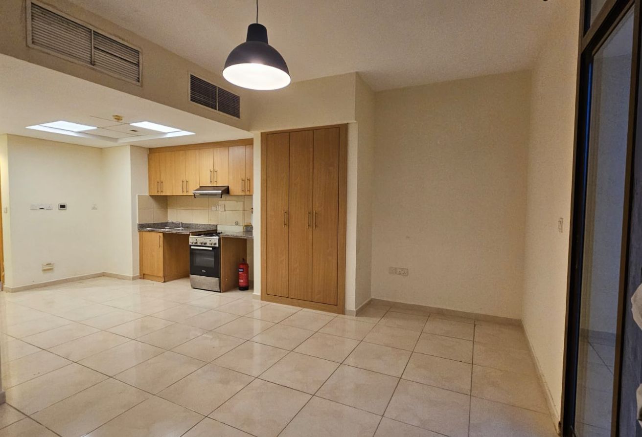 Studio I Semi Furnished I Balcony I Pool & Gym I thumbnail 8