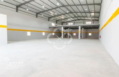Warehouse - Studio - 2 for rent in Argentine Neighbourhood - Birkat Al Awamer - Al Wakra