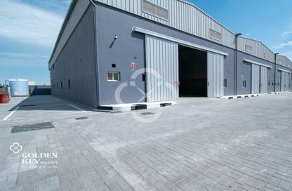 Warehouse - Studio - 2 for rent in Argentine Neighbourhood - Birkat Al Awamer - Al Wakra