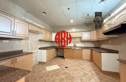 Apartment - 3 - 3 for rent in West Bay Tower - West Bay - West Bay - Doha