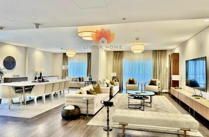 Duplex - 5 Bedrooms - 7 Bathrooms for rent in Viva East - Viva Bahriyah - The Pearl Island - Doha