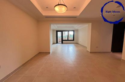 Apartment - 1 Bedroom - 2 Bathrooms for rent in East Porto Drive - Porto Arabia - The Pearl Island - Doha