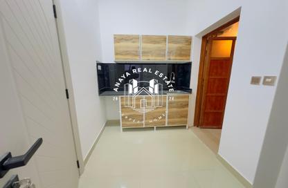 Apartment - Studio - 1 Bathroom for rent in Al Maamoura - Doha