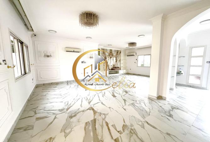 987509 - Property Image 2