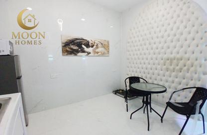Apartment - 1 Bedroom - 1 Bathroom for rent in Umm Ghuwailina 4 - Umm Ghuwailina - Doha Apartment - 1 Bedroom - 1 Bathroom for rent in Umm Ghuwailina 4 - Umm Ghuwailina - Doha