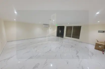 Villa - 6 Bedrooms - 5 Bathrooms for rent in Umm Salal Ali - Umm Salal Ali - Doha