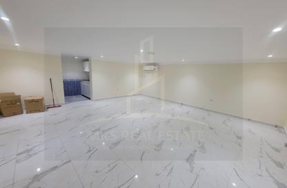 Villa - 6 Bedrooms - 5 Bathrooms for rent in Umm Salal Ali - Umm Salal Ali - Doha