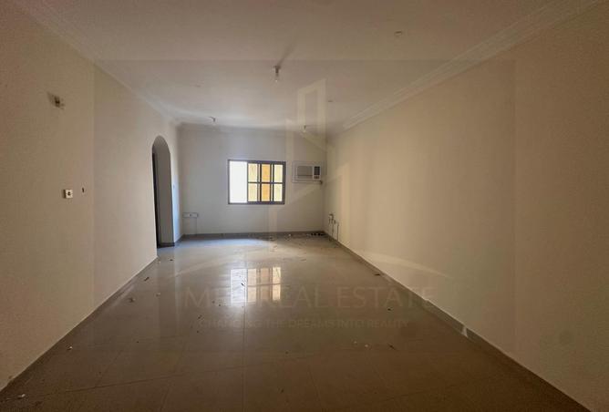 55228667 - Property Main Image