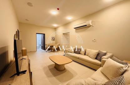 Apartment - 3 Bedrooms - 3 Bathrooms for rent in Anas Street - Fereej Bin Mahmoud North - Fereej Bin Mahmoud - Doha