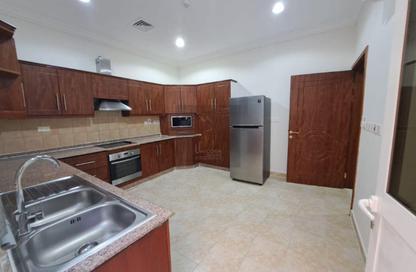 مجمع سكني - 4 غرف نوم - 4 حمامات للايجار في وادي المرخ - مريخ - المريخ - الدوحة