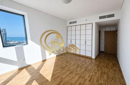 Apartment - 2 Bedrooms - 4 Bathrooms for sale in Zig Zag Tower B - Zig Zag Towers - West Bay - Doha