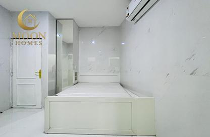 Apartment - Studio - 1 Bathroom for rent in Umm Ghwailina Comm - Umm Ghuwalina - Umm Ghuwailina - Doha Apartment - Studio - 1 Bathroom for rent in Umm Ghwailina Comm - Umm Ghuwalina - Umm Ghuwailina - Doha
