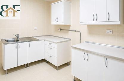 Apartment - 3 Bedrooms - 3 Bathrooms for rent in Al Mansoura - Al Mansoura - Doha