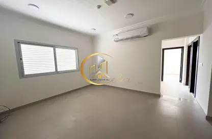 شقة - 2 غرف نوم - 2 حمامات للايجار في شارع المطار القديم - طريق المطار القديم - الدوحة