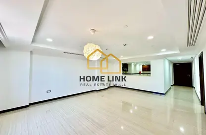 Apartment - 2 Bedrooms - 2 Bathrooms for rent in East Porto Drive - Porto Arabia - The Pearl Island - Doha