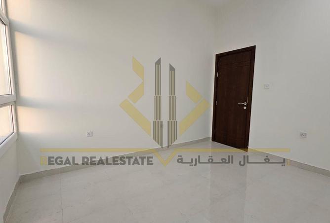 953455 - Property Image 3