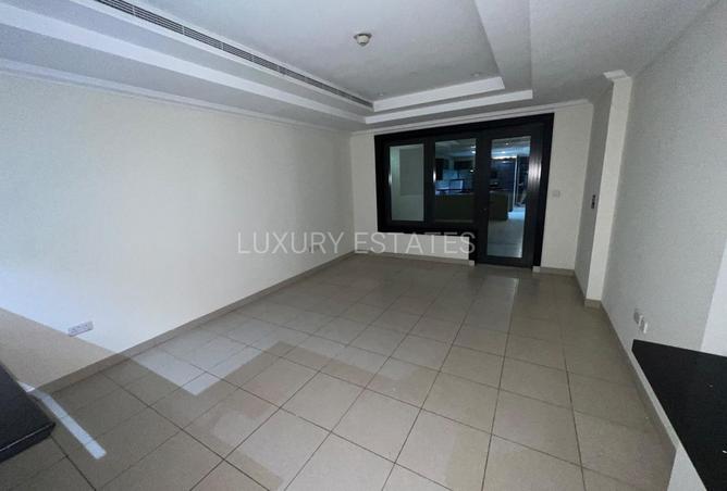 61003121 - Property Main Image