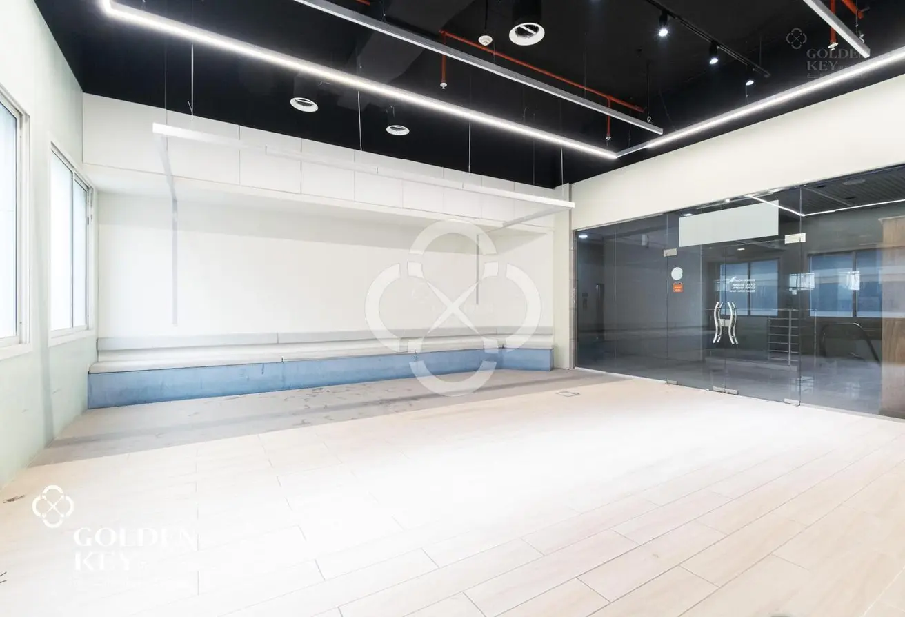 63533508 - Property Main Image