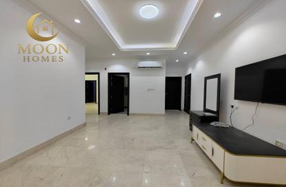 Apartment - 2 Bedrooms - 3 Bathrooms for rent in Al Muntazah Street - Al Muntazah - Doha