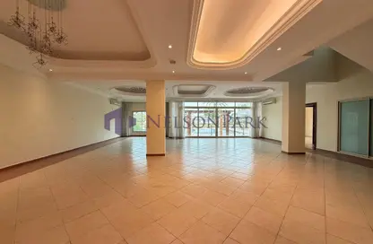 Villa - 4 Bedrooms - 6 Bathrooms for rent in West Bay Lagoon Villas - West Bay Lagoon - West Bay Lagoon - Doha