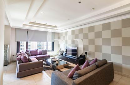 Apartment - 2 Bedrooms - 3 Bathrooms for rent in West Porto Drive - Porto Arabia - The Pearl Island - Doha