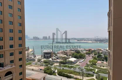 Apartment - 2 Bedrooms - 3 Bathrooms for sale in East Porto Drive - Porto Arabia - The Pearl Island - Doha