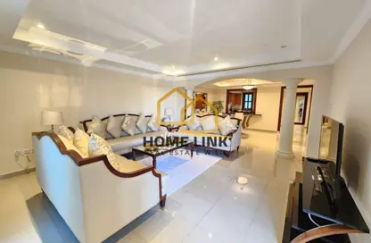 تاون هاوس - 2 غرف نوم - 3 حمامات للبيع في طريق بورتو الشرقي - بورتو أرابيا - جزيرة اللؤلؤة - الدوحة