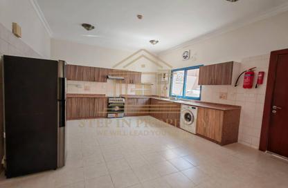 Villa - 3 Bedrooms - 4 Bathrooms for rent in Al Maamoura - Al Maamoura - Doha
