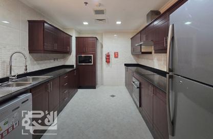 Apartment - 3 Bedrooms - 3 Bathrooms for rent in Al Sadd Road - Al Sadd - Doha