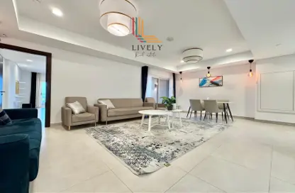 Apartment - 1 Bedroom - 2 Bathrooms for rent in Al Mutahidah Tower - Viva Bahriyah - The Pearl Island - Doha