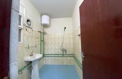 Apartment - Studio - 1 for rent in Al Dafna - Al Dafna - Doha