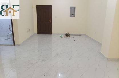 Apartment - 2 - 2 for rent in Al Mansoura - Al Mansoura - Doha