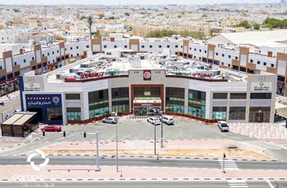 Retail - Studio - 1 Bathroom for rent in Gold Plaza - Abu Hamour - Doha