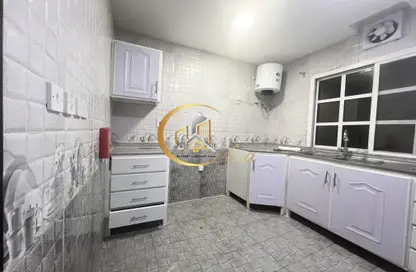 شقة - 2 غرف نوم - 2 حمامات للايجار في مدينة خليفة جنوب - مدينة خليفة - الدوحة