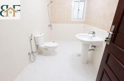Apartment - 2 Bedrooms - 2 Bathrooms for rent in Al Mansoura - Al Mansoura - Doha