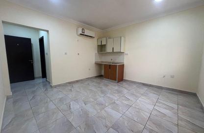 Apartment - Studio - 1 Bathroom for rent in Al Gharrafa - Al Gharrafa - Doha Apartment - Studio - 1 Bathroom for rent in Al Gharrafa - Al Gharrafa - Doha