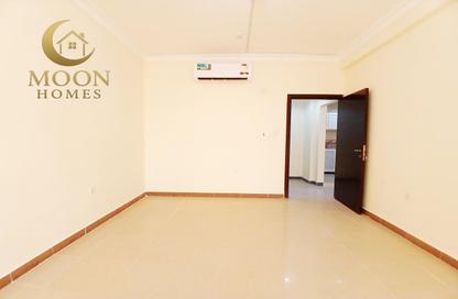 Apartment - 1 Bedroom - 1 Bathroom for rent in Al Mansoura - Al Mansoura - Doha