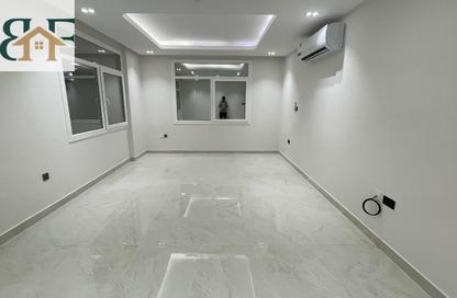 Apartment - 2 Bedrooms - 2 Bathrooms for rent in Al Mansoura - Al Mansoura - Doha