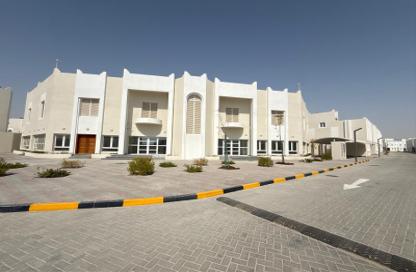 Villa - 6 Bedrooms - 5 Bathrooms for rent in Wadi Al Markh - Muraikh - AlMuraikh - Doha