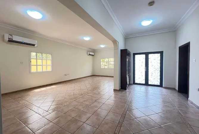 57937819 - Property Image 3