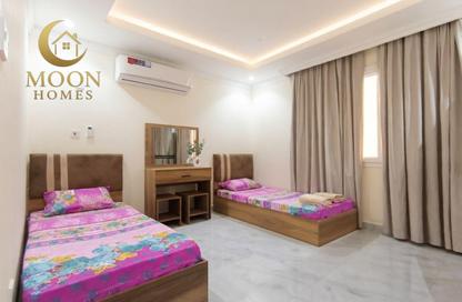 Apartment - 2 Bedrooms - 2 Bathrooms for rent in Umm Ghuwailina 4 - Umm Ghuwailina - Doha