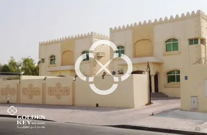 Villa - 5 Bedrooms - 6 Bathrooms for sale in Hazm Al Markhiya - Doha