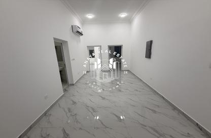 Villa - 2 Bedrooms - 2 Bathrooms for rent in Muaither Area - Al Rayyan - Doha