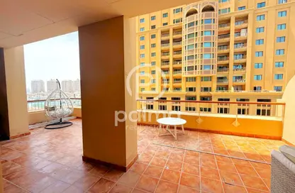 Apartment - 1 Bedroom - 2 Bathrooms for rent in Tower 16 - Porto Arabia - The Pearl Island - Doha