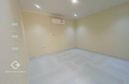 Villa - 6 Bedrooms - 4 Bathrooms for rent in Umm Salal Ali - Umm Salal Ali - Doha